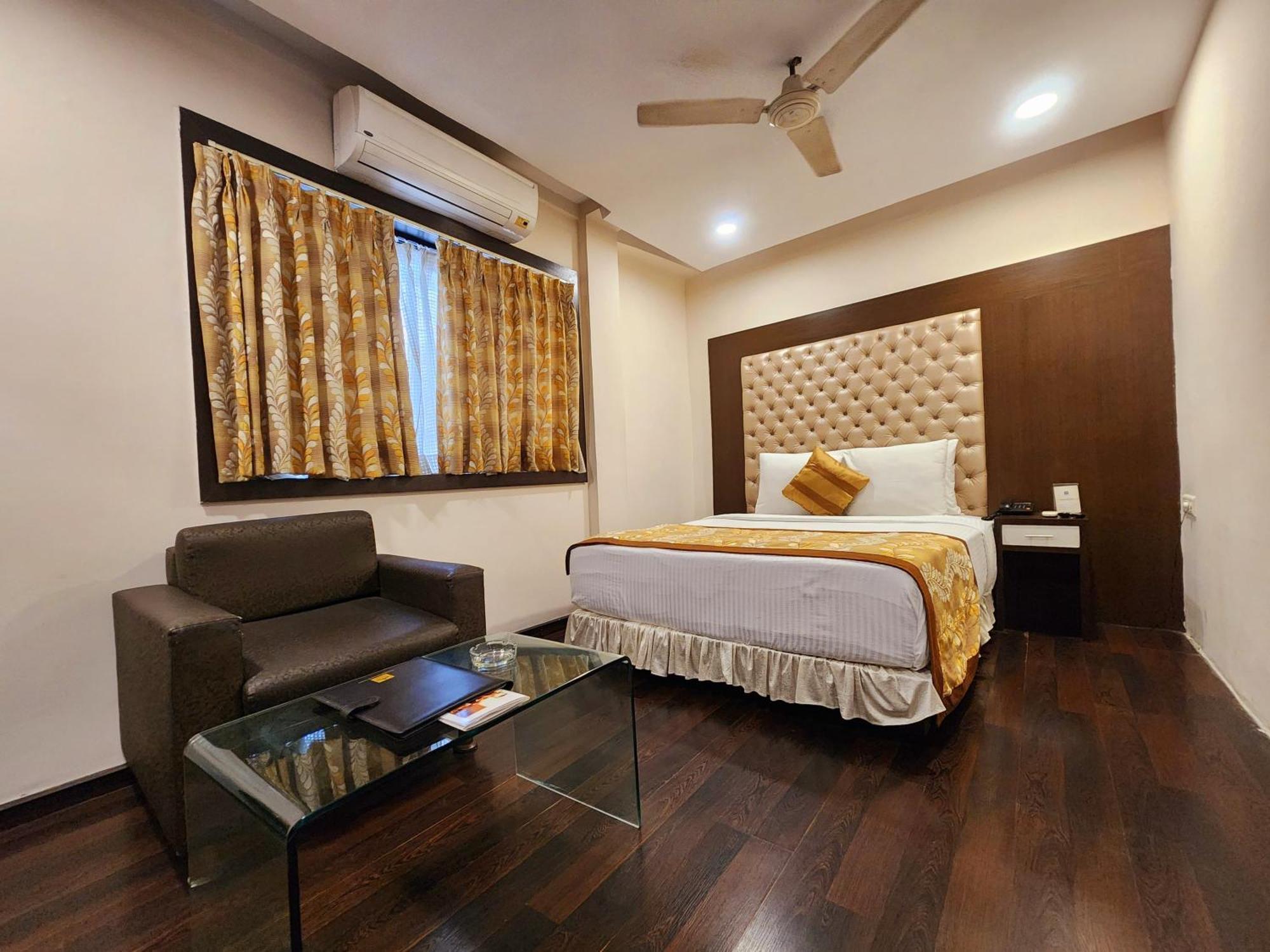 Hotel Lee International Calcutta Eksteriør billede