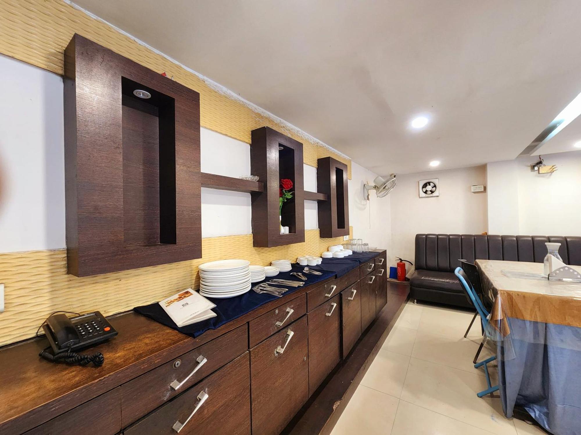 Hotel Lee International Calcutta Eksteriør billede