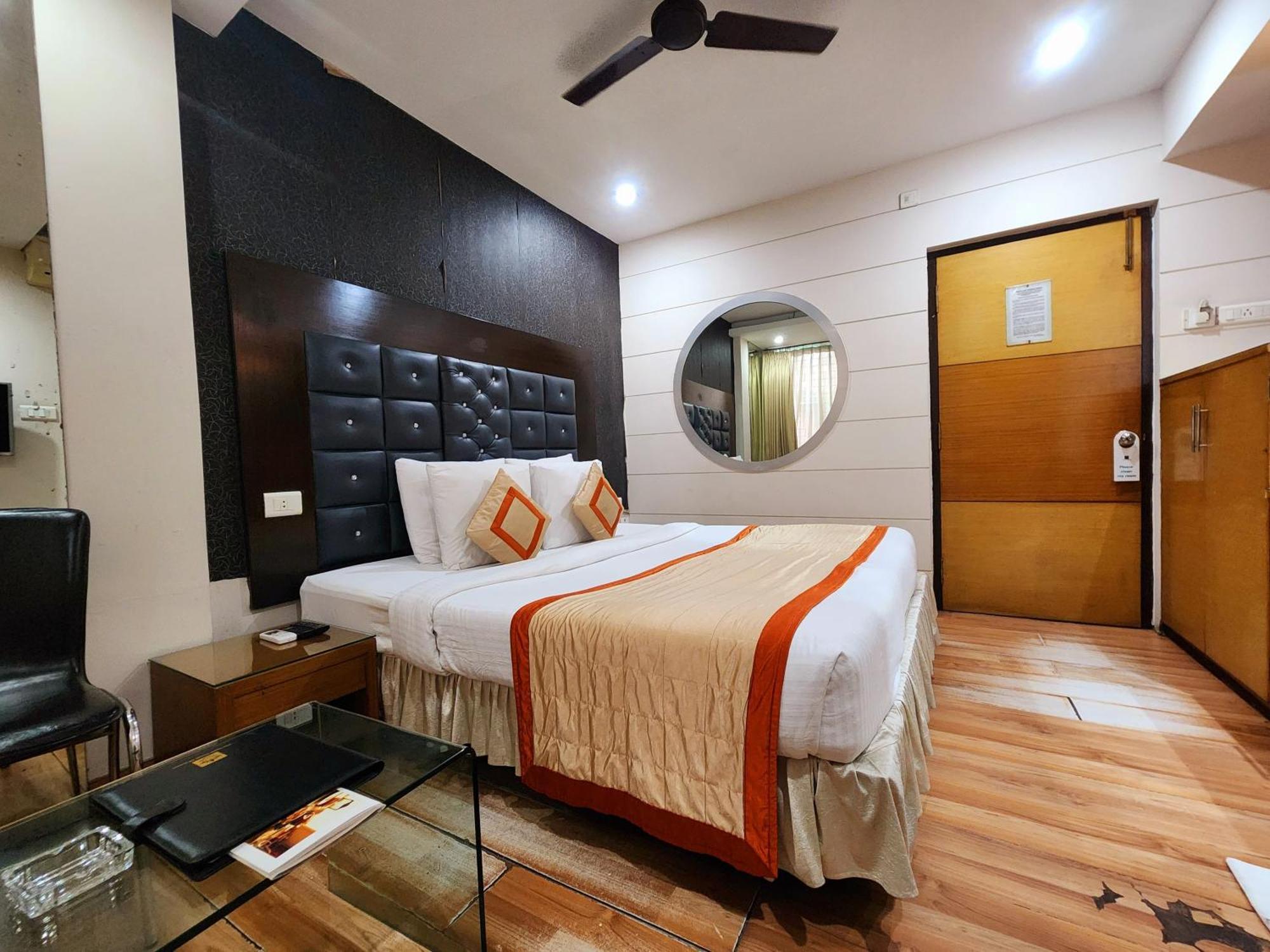 Hotel Lee International Calcutta Eksteriør billede